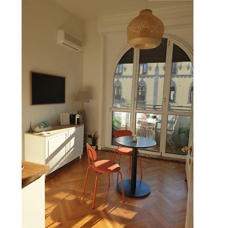 Elegante Monolocale - Pecchio 1930 Apartamento Milão Exterior foto
